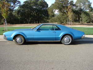 1967 Olds Toronado side