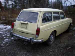 1971 VW Squareback right