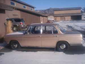 1967 BMW 2000 left