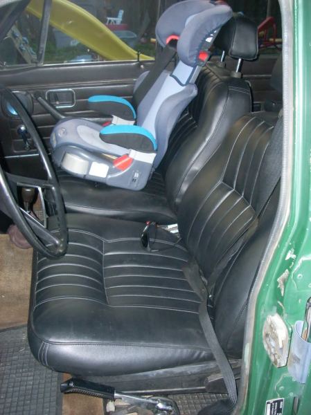 1972 Volvo 145 interior