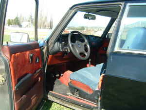 1980 Saab 900 5-door interior