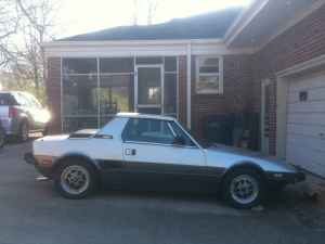 1984 Bertone X1/9 right