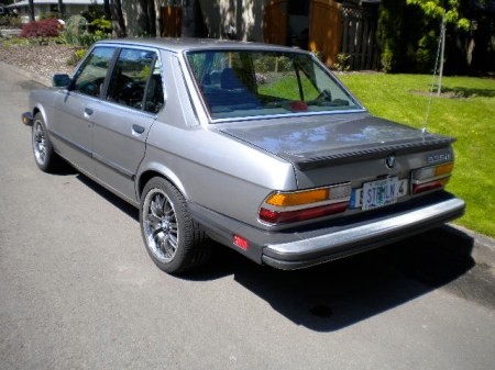 1988 BMW 535iS rear