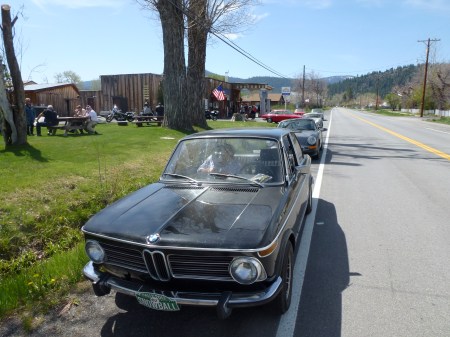 1972 BMW 2002tii on the Snowball Rally