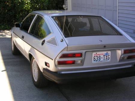 1976 Alfa Romeo Alfetta GT left rear