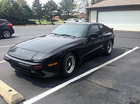 1986 Porsche 944 left front