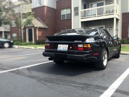 1986 Porsche 944 right rear