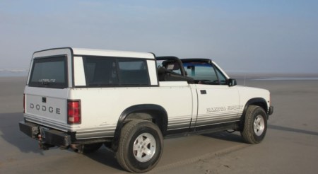 1989 Dodge Dakota convertible right rear