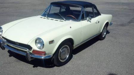 1972 Fiat Spider left front