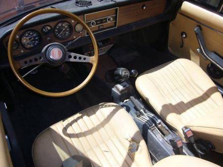 1978 Fiat Spider interior
