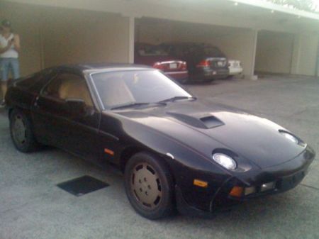 1981 Porsche 928S right front