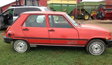 1981 Renault LeCar right side