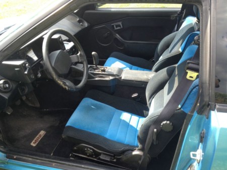 1985 Toyota MR2 interior