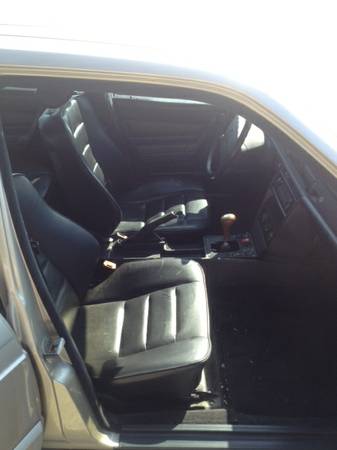 1986 Mercedes 190E 2.3-16 interior