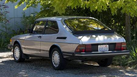 1986 Saab 900 turbo left rear