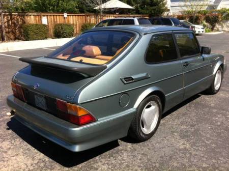 1988 Saab 900 turbo right rear