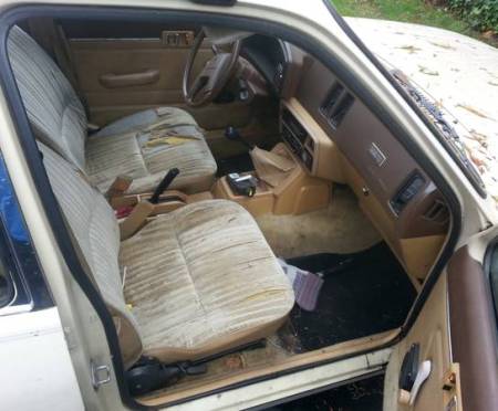 1982 Isuzu I Mark Diesel interior