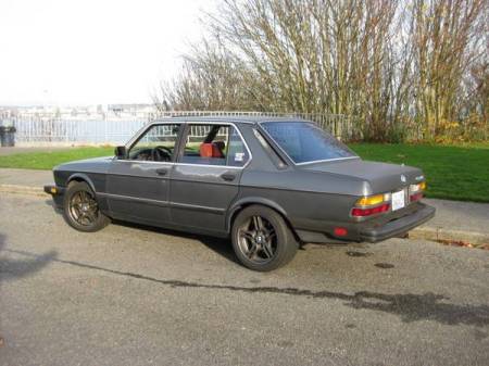 1986 BMW 535i left rear