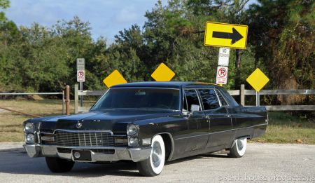 1968 Cadillac Fleetwood 75 left front