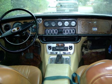 1973 Jaguar XJ6 interior
