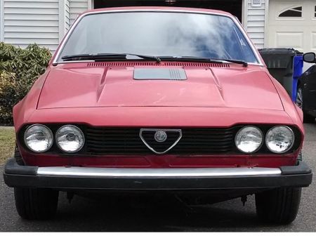 1979 Alfa Romeo Alfetta GT V6 front