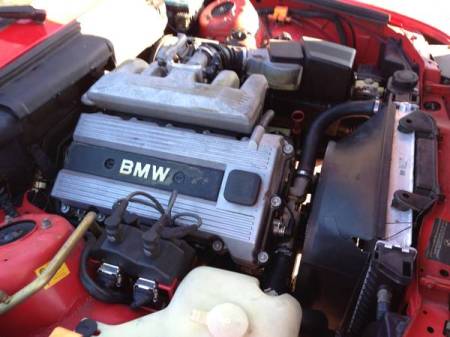 1991 BMW 318i engine