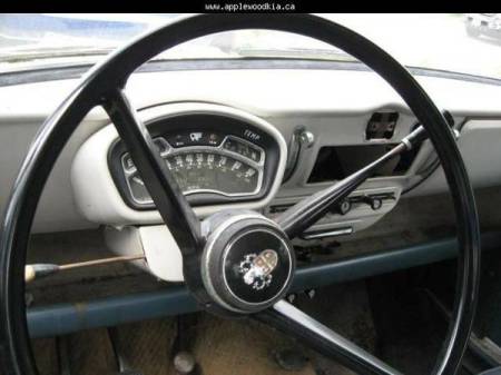 1958 Austin A55 Cambridge interior