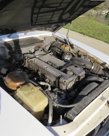 1978 Mercedes 280SLC engine