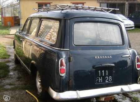 1967 Peugeot 403 wagon left rear