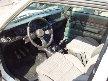 1987 Renault GTA 2 interior