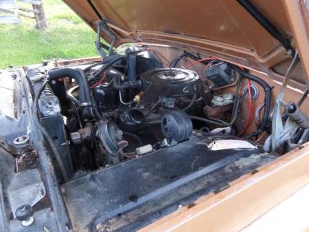 1973 Jeep J2000 engine