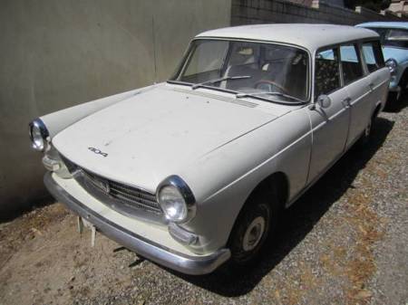 1964 Peugeot 404 Break left front