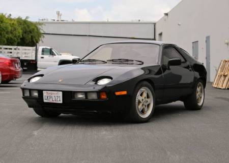 1979 Porsche 928 left front