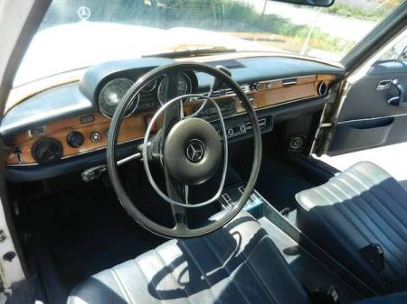 1973 Mercedes 280SE 4.5 interior front