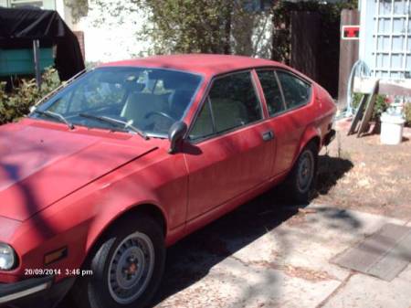 1976 Alfa Romeo Alfetta GT red left front