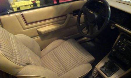 1987 Renault GTA convertible interior
