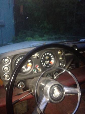 1965 Rover P5 Coupe interior