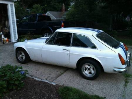 1974 MGB GT left rear