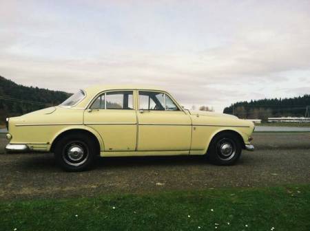 1967 Volvo 122S right side