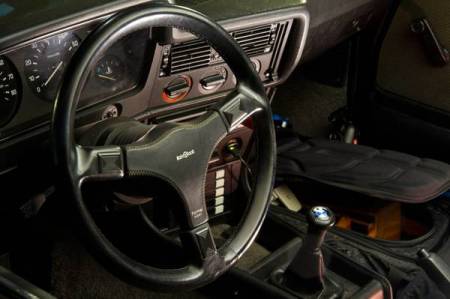 1983 BMW 320is interior
