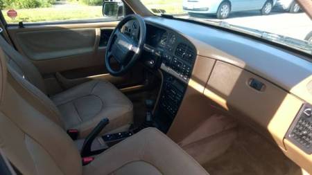 1989 Saab 9000 turbo interior