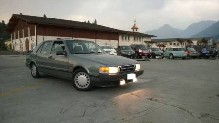 1989 Saab 9000 turbo right front