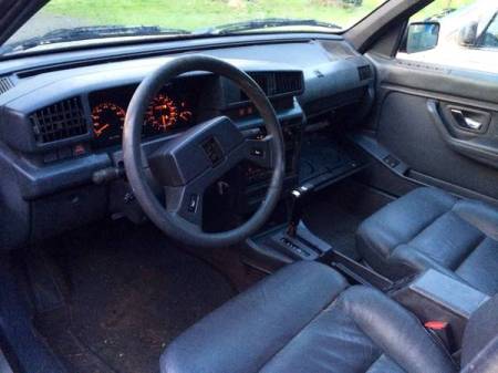 1990 Peugeot 405 interior