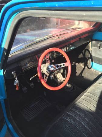 1972 Datsun 521 pickup interior