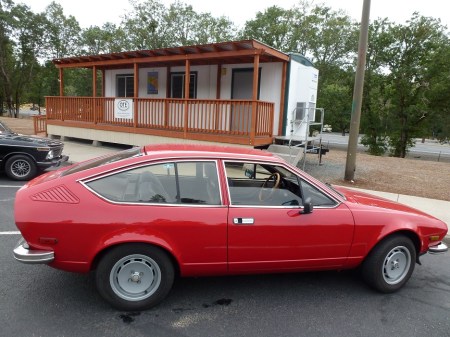 7 1979 Alfa Alfetta GT and 1972 BMW 2002tii in Oregon