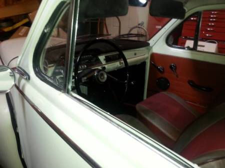 1964 Volvo 544 interior
