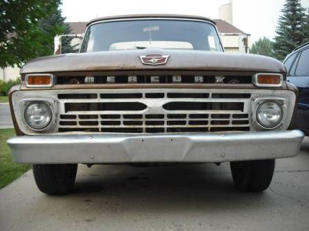 1966 Mercury M100 front