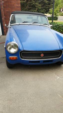 1972 MG Midget nose