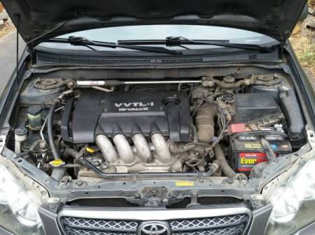 2005 Toyota Corolla XRS engine