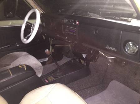 1972 Datsun 510 wagon 2 interior